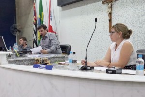 Mesa diretiva da Câmara durante a última sessão ordinária do ano. Foto: Ricardo Bittner